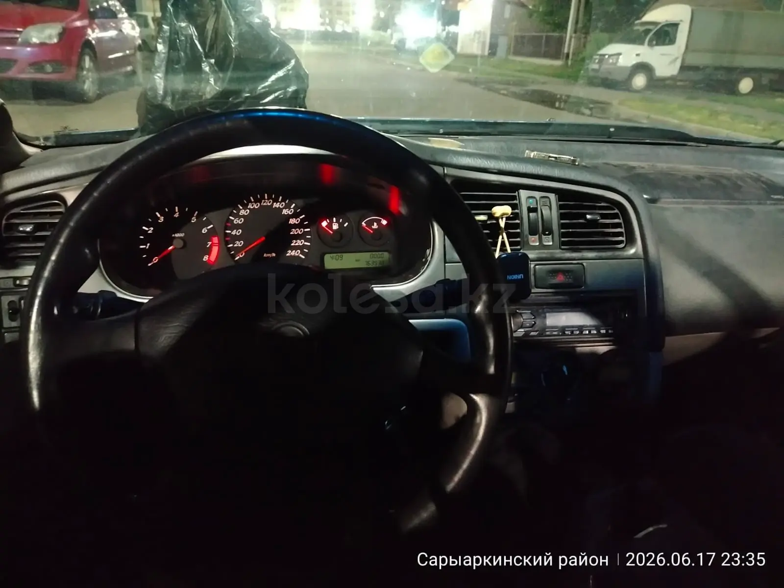 Nissan Primera, 2001