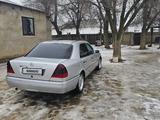 Mercedes-Benz C 180 1995 года за 1 000 000 тг. в Атырау