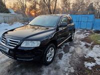 Volkswagen Touareg 2006 годаүшін5 700 000 тг. в Алматы