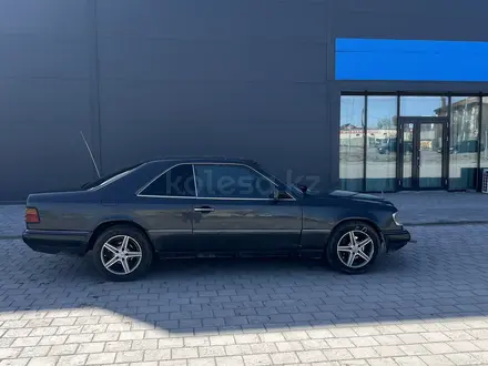 Mercedes-Benz E 220 1994 года за 1 400 000 тг. в Караганда – фото 18