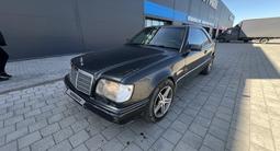 Mercedes-Benz E 220 1994 года за 1 450 000 тг. в Караганда – фото 4