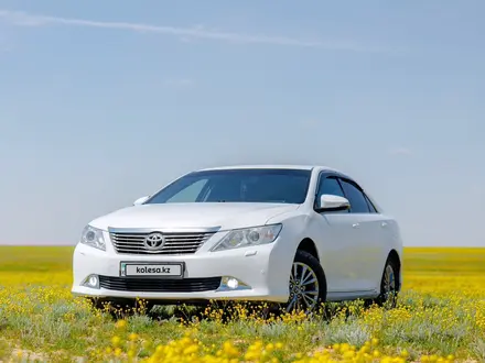 Toyota Camry 2013 года за 7 500 000 тг. в Жанаозен – фото 2