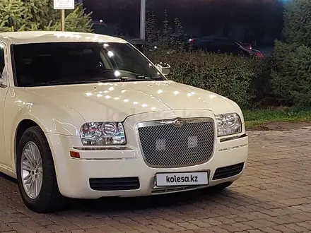 Chrysler 300C 2005 года за 6 100 000 тг. в Алматы