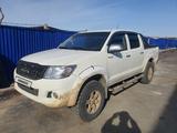 Toyota Hilux 2013 года за 8 500 000 тг. в Актобе