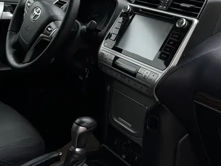 Toyota Land Cruiser Prado 2020 года за 23 500 000 тг. в Актобе – фото 13