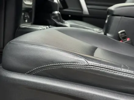 Toyota Land Cruiser Prado 2020 года за 23 500 000 тг. в Актобе – фото 17