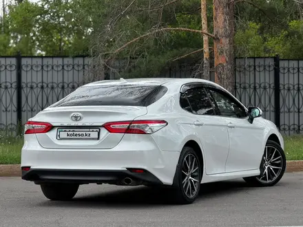 Toyota Camry 2022 года за 16 300 000 тг. в Усть-Каменогорск – фото 16