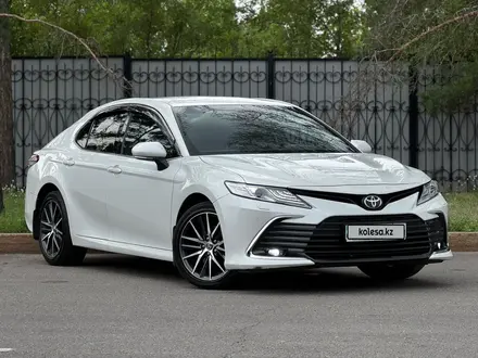 Toyota Camry 2022 года за 16 300 000 тг. в Усть-Каменогорск – фото 5