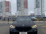 BMW X5 2021 года за 28 000 000 тг. в Астана