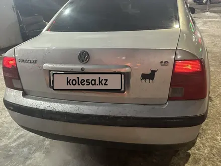 Volkswagen Passat 1998 года за 1 550 000 тг. в Астана – фото 4