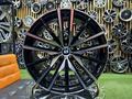 Диски BMW x7 Original R-22*5*112 j 9.5-10.5 в наличии Astana за 888 000 тг. в Астана