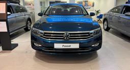 Volkswagen Passat 2022 года за 16 800 000 тг. в Астана – фото 2