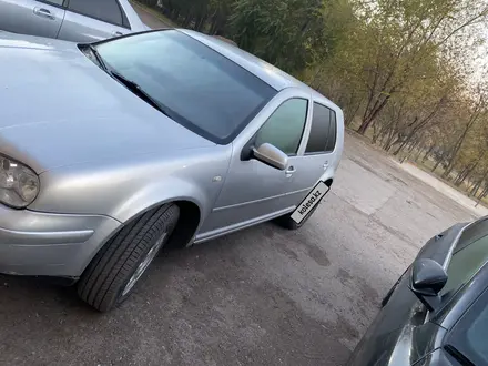 Volkswagen Golf 2002 года за 2 300 000 тг. в Караганда – фото 2