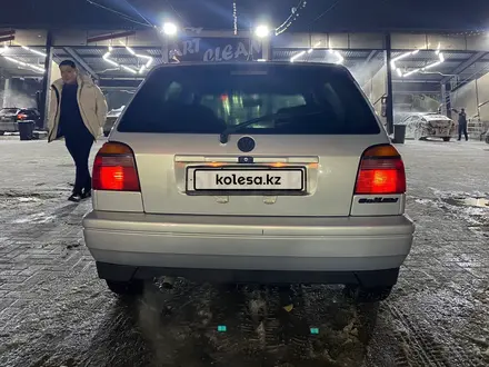 Volkswagen Golf 1996 года за 2 100 000 тг. в Алматы – фото 4