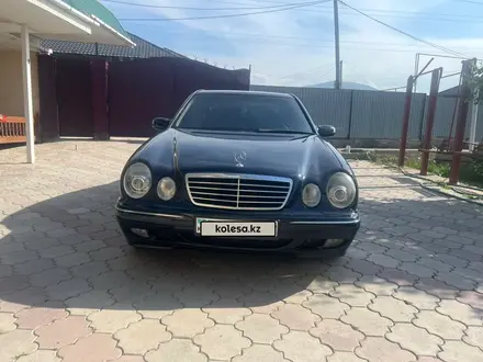 Mercedes-Benz E 320 2000 года за 3 500 000 тг. в Алматы – фото 14