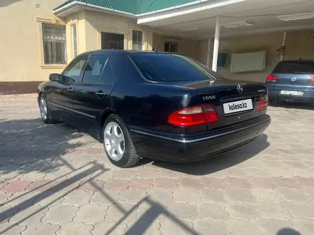 Mercedes-Benz E 320 2000 года за 3 500 000 тг. в Алматы – фото 16