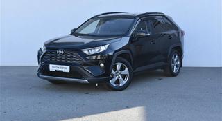 Toyota RAV4 2021 года за 12 500 000 тг. в Атырау