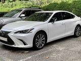 Lexus ES 300h 2020 года за 25 000 000 тг. в Алматы