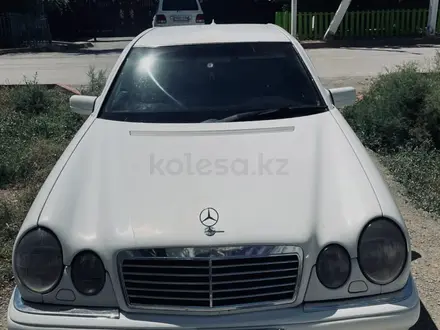 Mercedes-Benz E 280 1998 года за 1 850 000 тг. в Кызылорда – фото 2