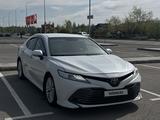 Toyota Camry 2019 года за 13 350 000 тг. в Павлодар