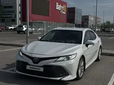 Toyota Camry 2019 года за 13 350 000 тг. в Павлодар – фото 3