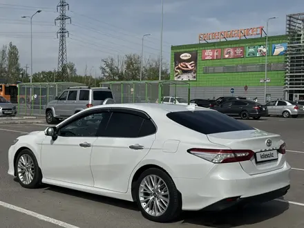 Toyota Camry 2019 года за 13 350 000 тг. в Павлодар – фото 5