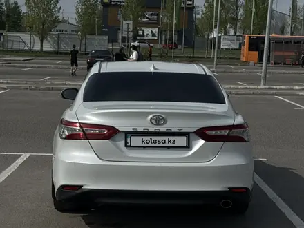 Toyota Camry 2019 года за 13 350 000 тг. в Павлодар – фото 7