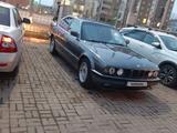 BMW 520 1988 года за 1 300 000 тг. в Темиртау – фото 2
