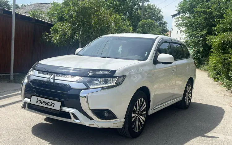 Mitsubishi Outlander 2022 года за 12 300 000 тг. в Алматы