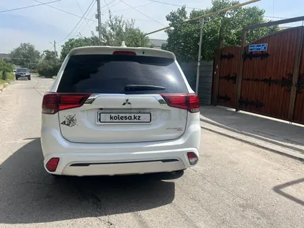 Mitsubishi Outlander 2022 года за 12 300 000 тг. в Алматы – фото 6