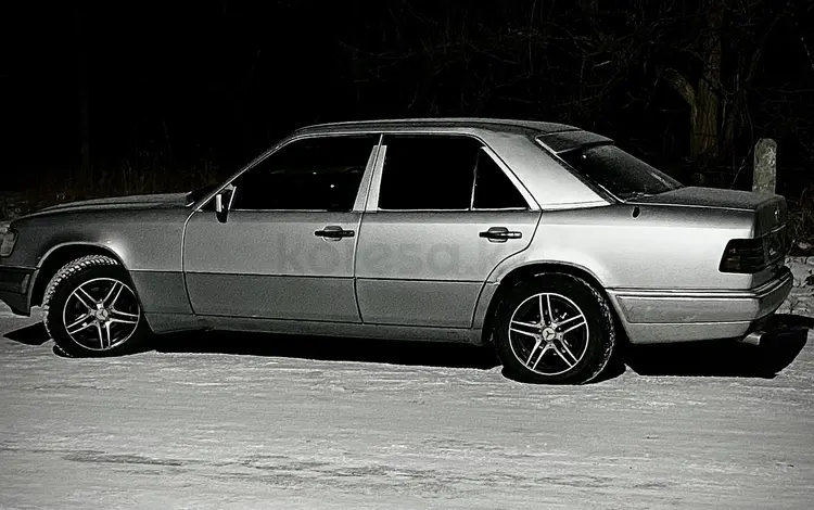 Mercedes-Benz E 200 1995 годаүшін2 000 000 тг. в Житикара