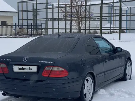 Mercedes-Benz CLK 230 2000 года за 3 000 000 тг. в Актау