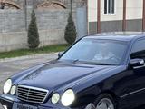 Mercedes-Benz E 320 2000 года за 5 700 000 тг. в Шымкент – фото 2