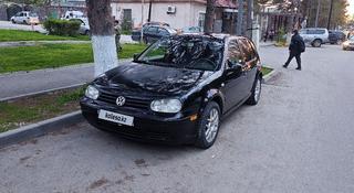 Volkswagen Golf 2000 года за 3 300 000 тг. в Байтерек
