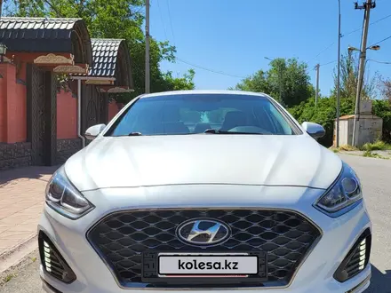 Hyundai Sonata 2019 года за 9 000 000 тг. в Шымкент – фото 4