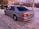 Mercedes-Benz E 200 2001 годаүшін4 500 000 тг. в Караганда – фото 4