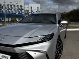 Toyota Camry 2025 года за 18 800 000 тг. в Караганда – фото 3