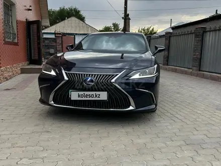 Lexus ES 250 2020 года за 20 000 000 тг. в Алматы – фото 2