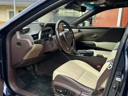 Lexus ES 250 2020 года за 20 000 000 тг. в Алматы – фото 21