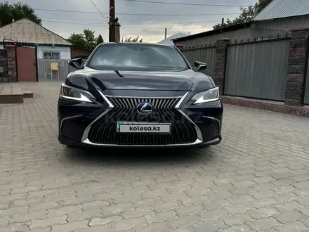 Lexus ES 250 2020 года за 20 000 000 тг. в Алматы – фото 3