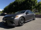 Toyota Camry 2019 года за 11 500 000 тг. в Шымкент – фото 2