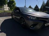 Toyota Camry 2019 года за 11 500 000 тг. в Шымкент – фото 3