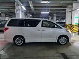 Toyota Alphard 2012 года за 8 200 000 тг. в Алматы