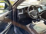 Toyota Highlander 2014 года за 18 000 000 тг. в Шымкент – фото 4