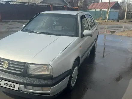 Volkswagen Vento 1993 года за 1 100 000 тг. в Павлодар – фото 3