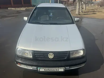 Volkswagen Vento 1993 года за 1 100 000 тг. в Павлодар – фото 9