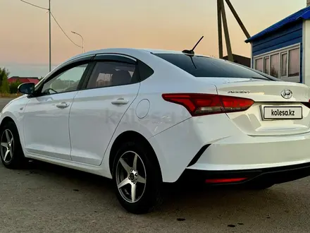 Hyundai Accent 2021 года за 8 150 000 тг. в Караганда – фото 6