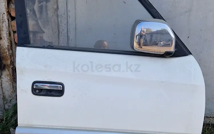 Дверь правая коротыш за 50 000 тг. в Алматы