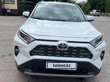 Toyota RAV4 2021 годаfor16 800 000 тг. в Костанай