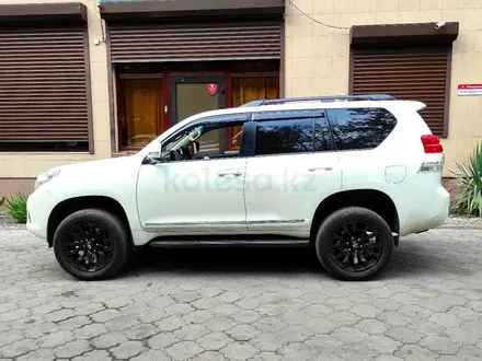 Toyota Land Cruiser Prado 2010 года за 14 900 000 тг. в Алматы